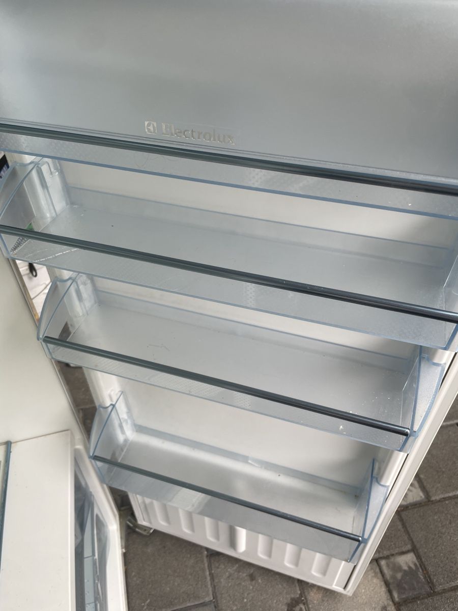 Electrolux Frigoriferi: Kühlschrank Electrolux – Usato da Oberurnen venduto da eli_ys2x