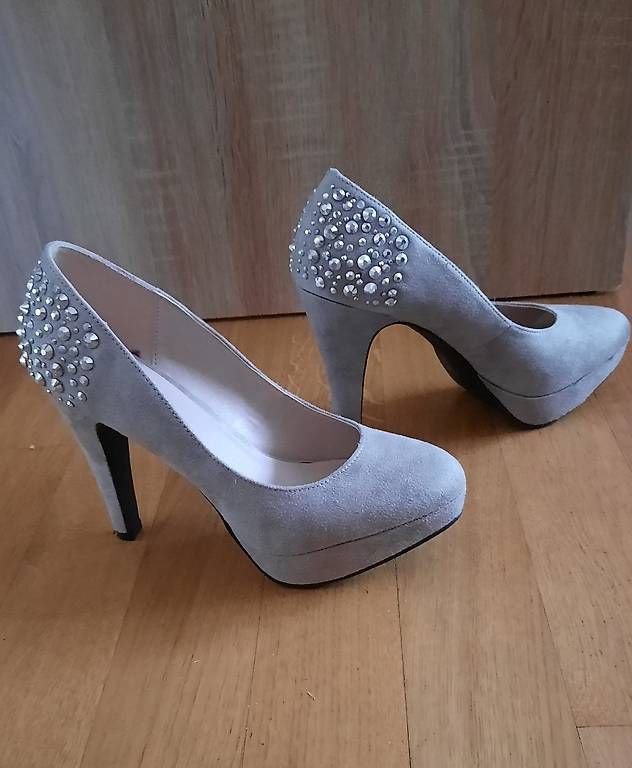 Scarpe da donna: Highheels Gr.37 – Usato da Cham venduto da VStore