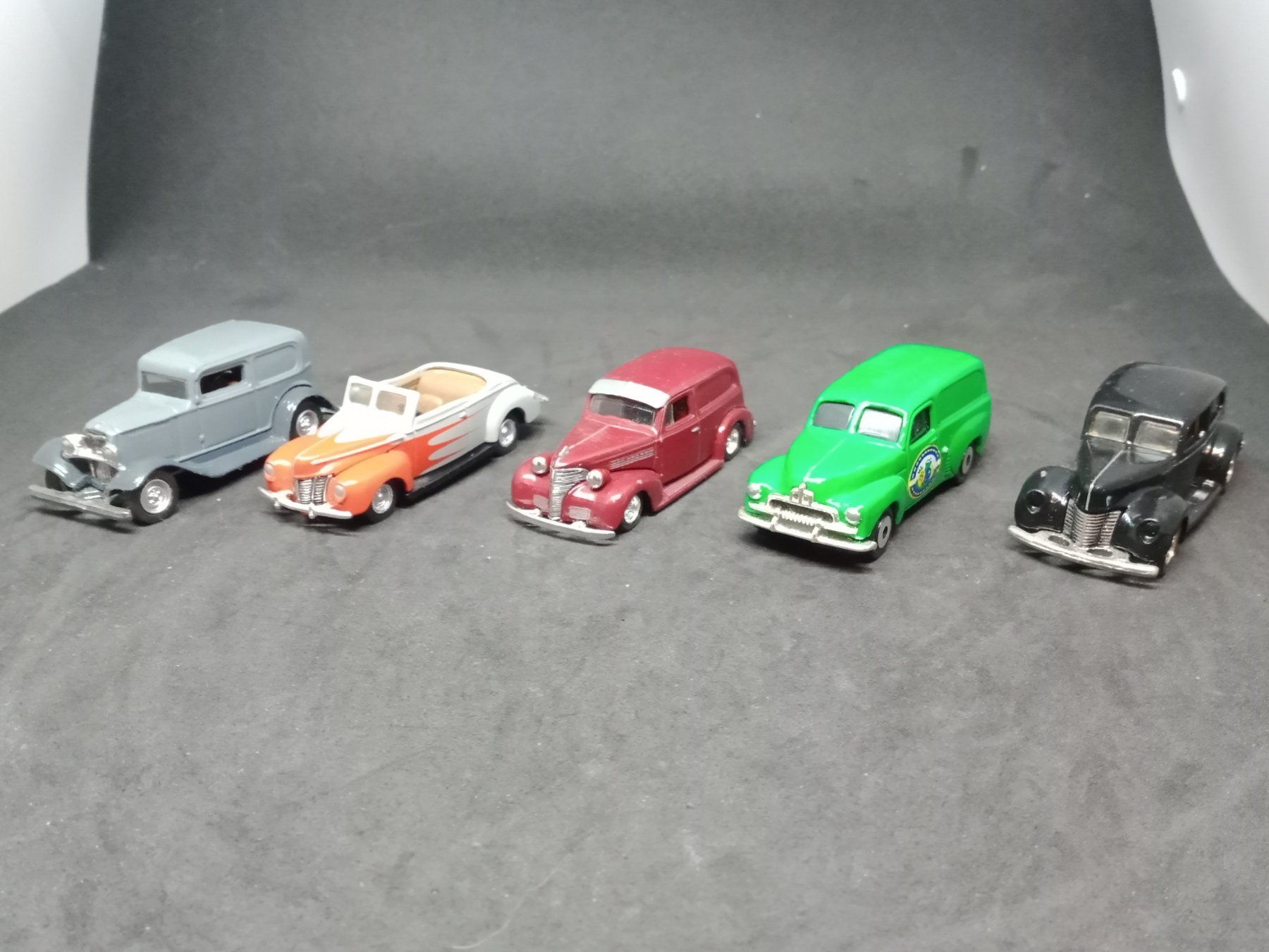 Hot Wheels Voitures modèles: 5 Modellautos HotWheels, Matchbox – D'occasion à Bätterkinden par hobbycha