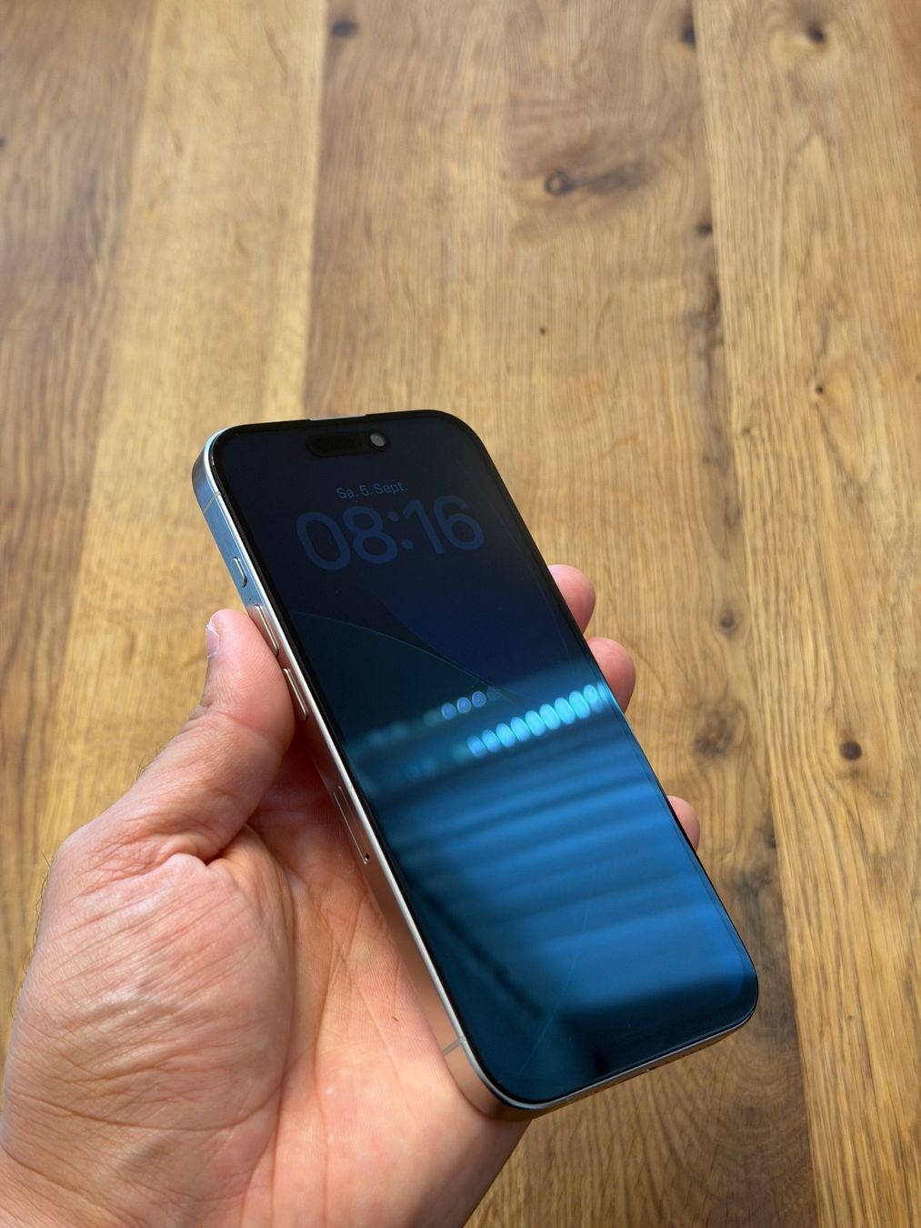 Apple Telefoni cellulari / Smartphones: Iphone 15 pro 256GB Titan Weiss – Usato da Flaach venduto da Gjergj_Kastrioti 5