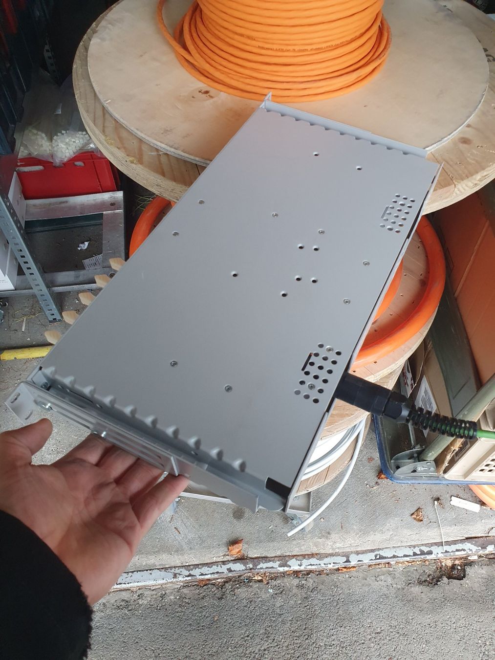 Racks & Cavalletti: LWL 12Faser Patchpanel Verteiler ER&M Glasfaser Fiber – Usato da Zürich venduto da Alibaba1234 4