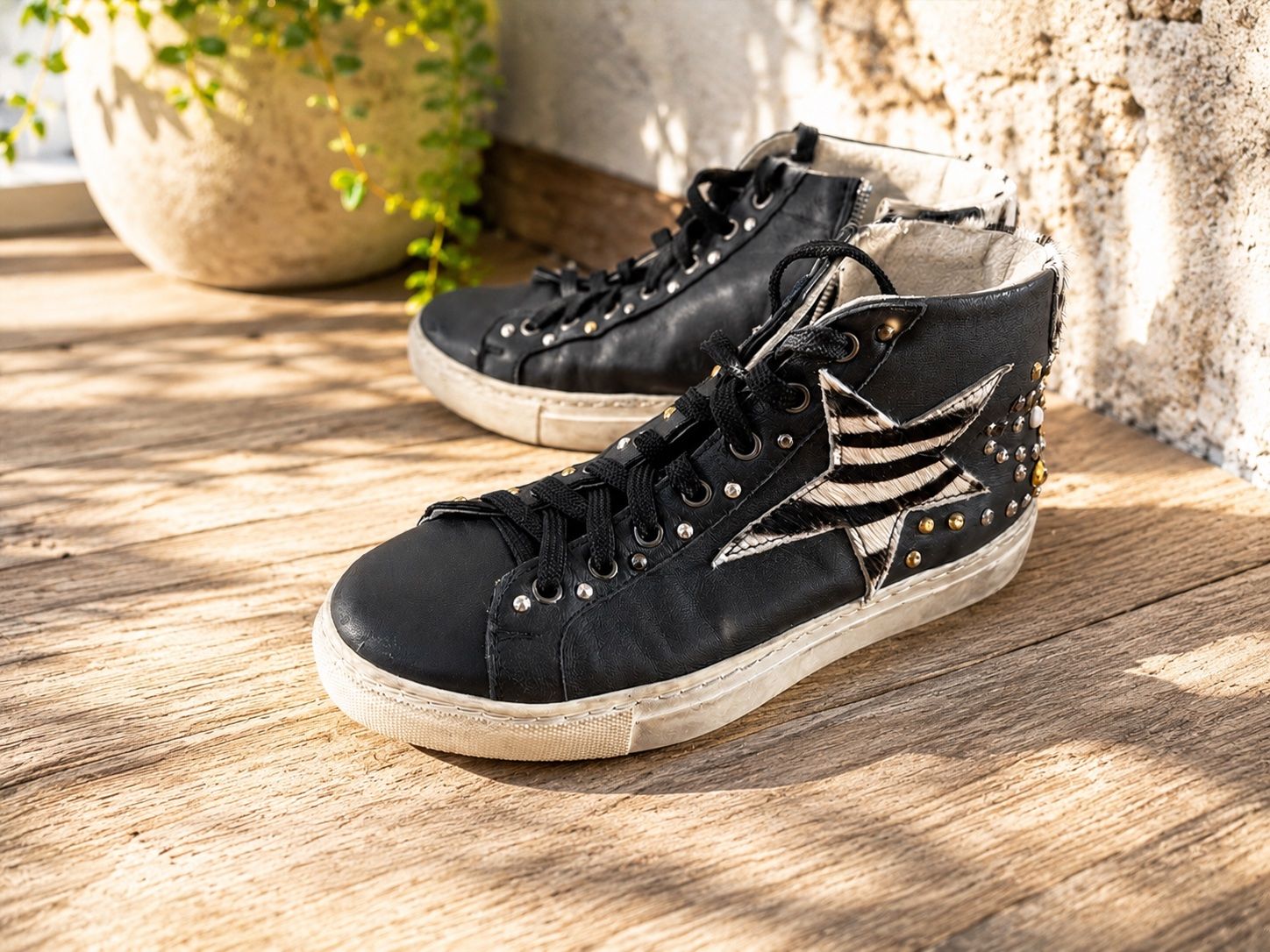 Chaussures femmes: Turnschuhe Schwarz, NEU Leder – Neuf (Voir description) à Bützberg par dan_jhn9