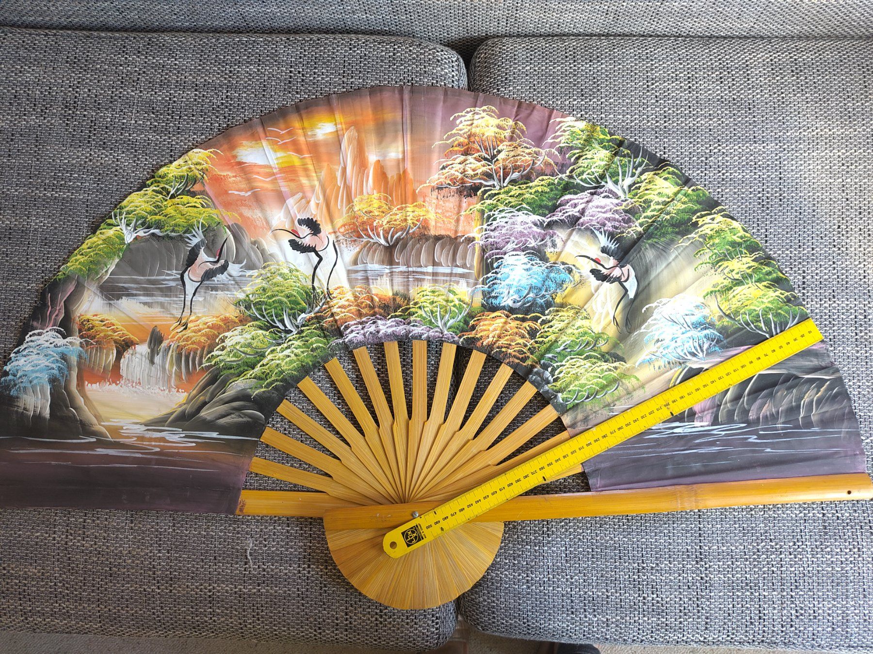 Tutte le decorazioni: Vintage Asian Folding Wall Fan Decor Hand Painted – Usato da Rhäzüns venduto da geo_6ghz 3