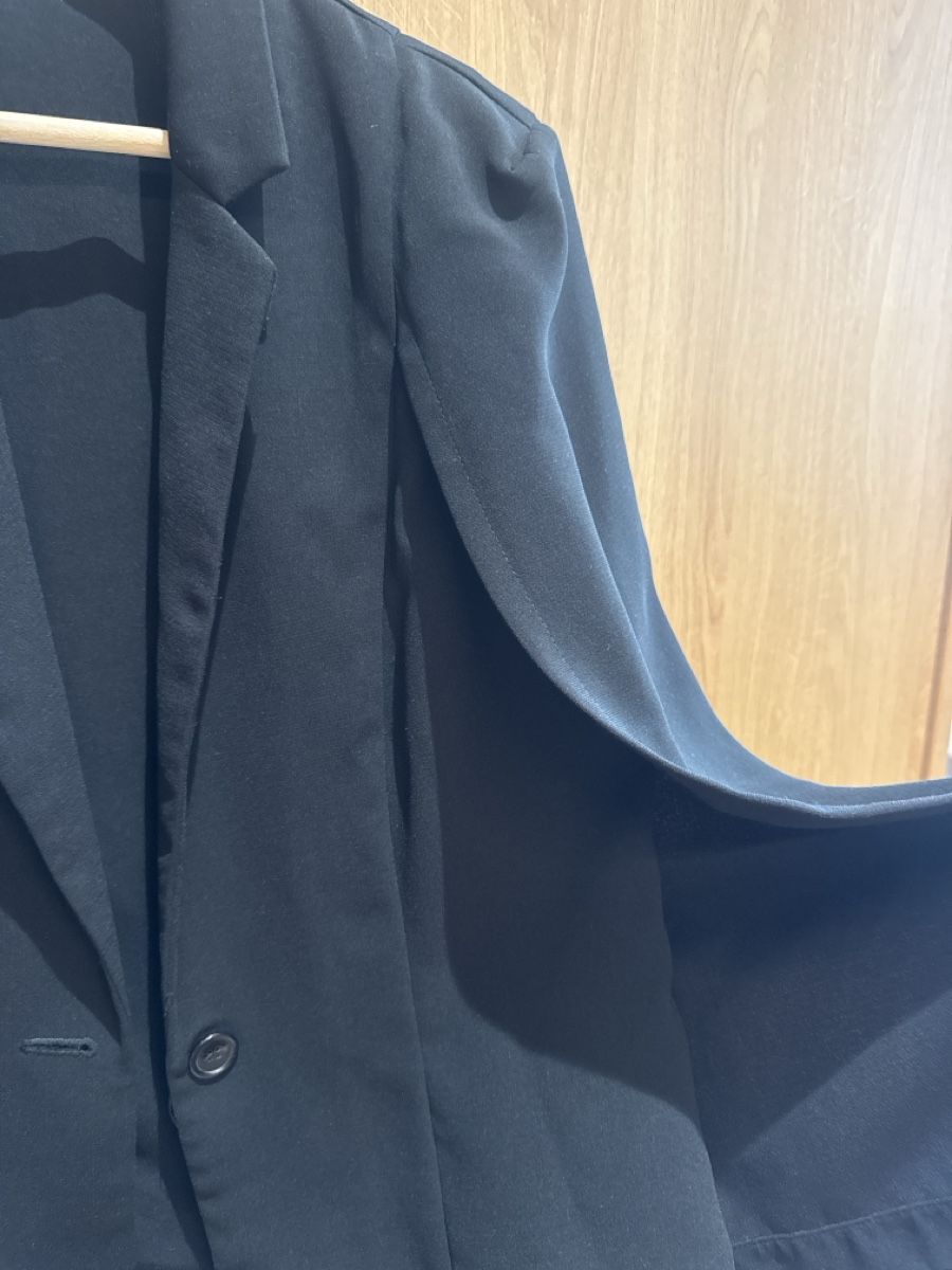 Completi & Tailleur: blazer cap original noir  – Usato da Châtelaine venduto da ano_89gy 3