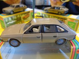 Morkvitch 2141  1:43 (mit Box) Novoexport  > (Box015)