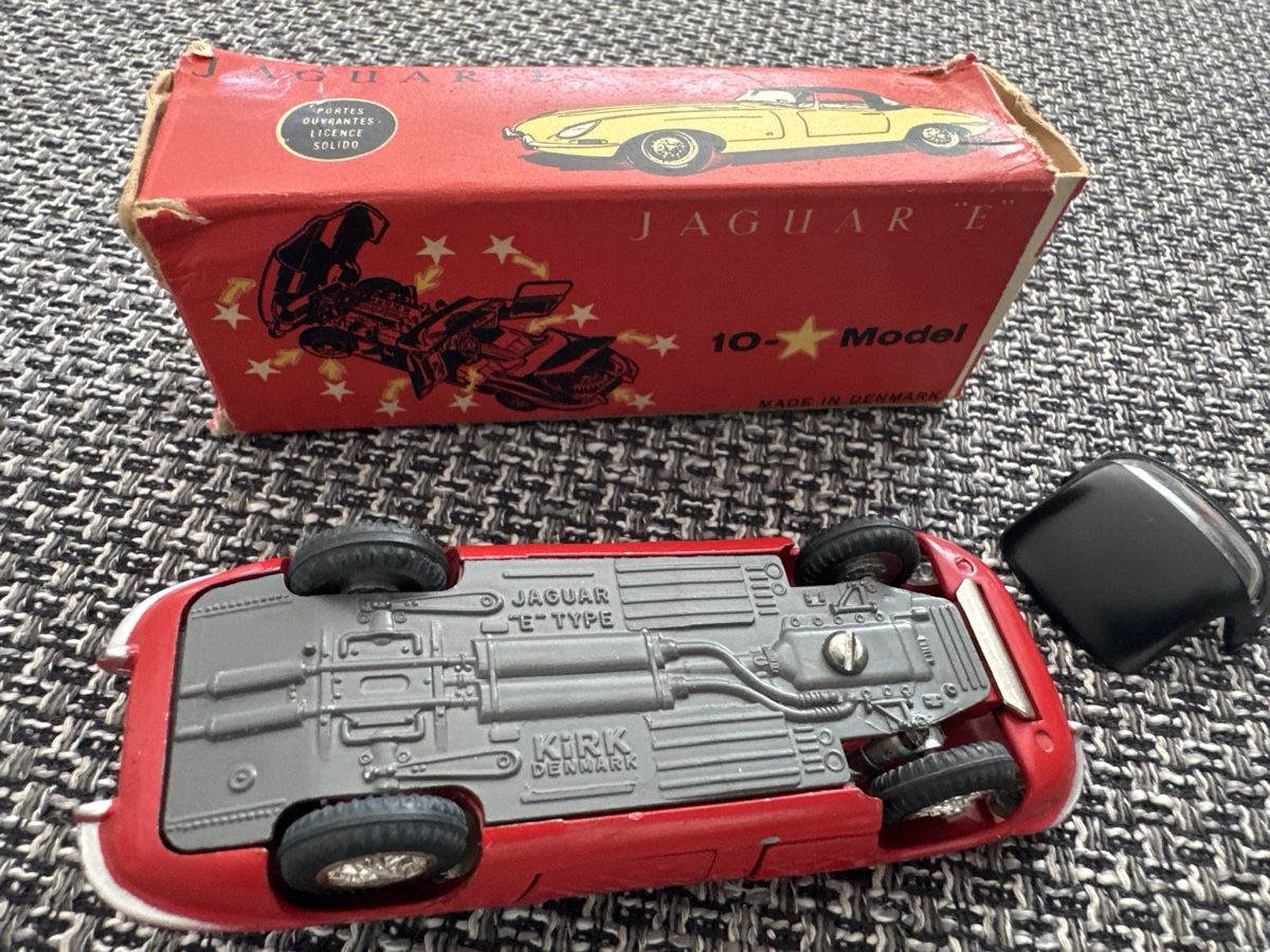 Tekno Modellini d'auto: TEKNO 927 Jaguar E mit OVP ab 39.- – Usato da Sennwald venduto da HARO-Import 4