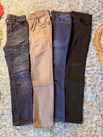 Paket 4x Neu &wie neuJunge Hosen 140