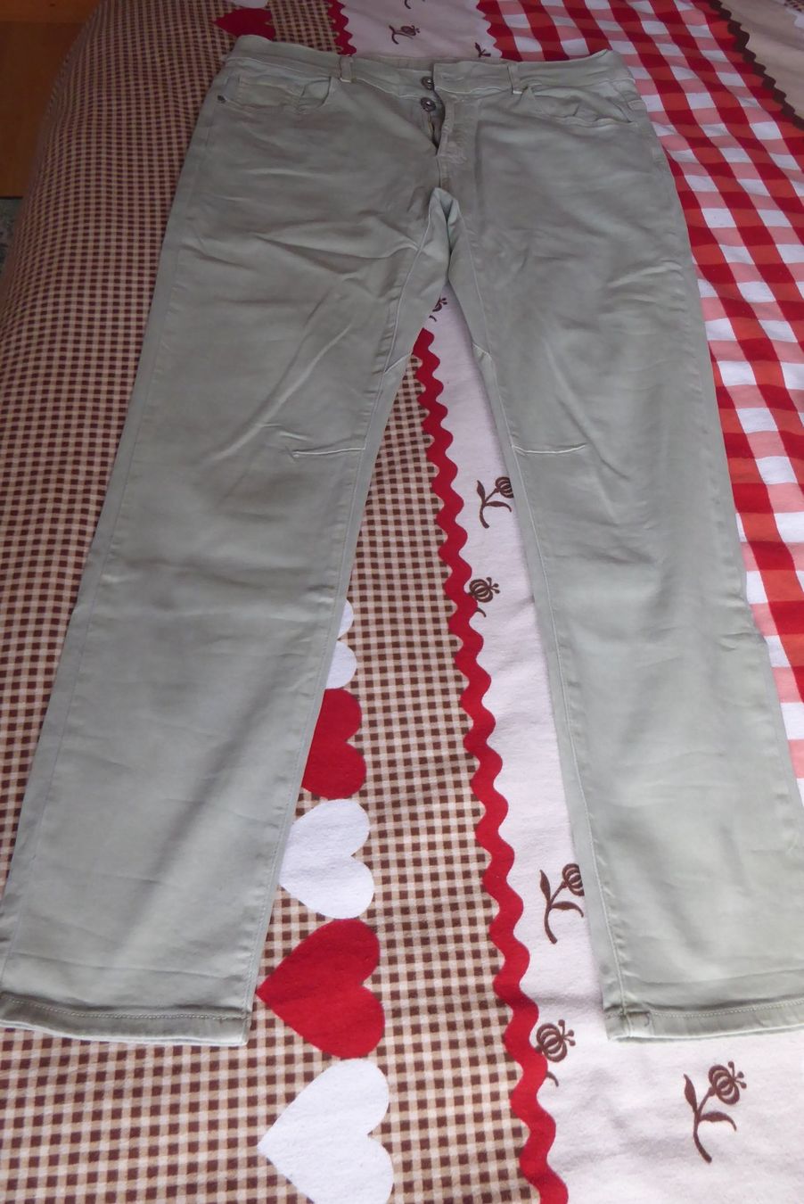 Bonita Hosen: Hellbeige Hose Gr 42 BONITA Bund 43cm – Gebraucht aus Sargans von Benziner 1