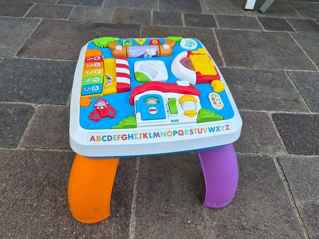 Spielzeuge: Fisher Price Lernspass Spieltisch – Gebraucht aus Rudolfstetten von Jroman86 1