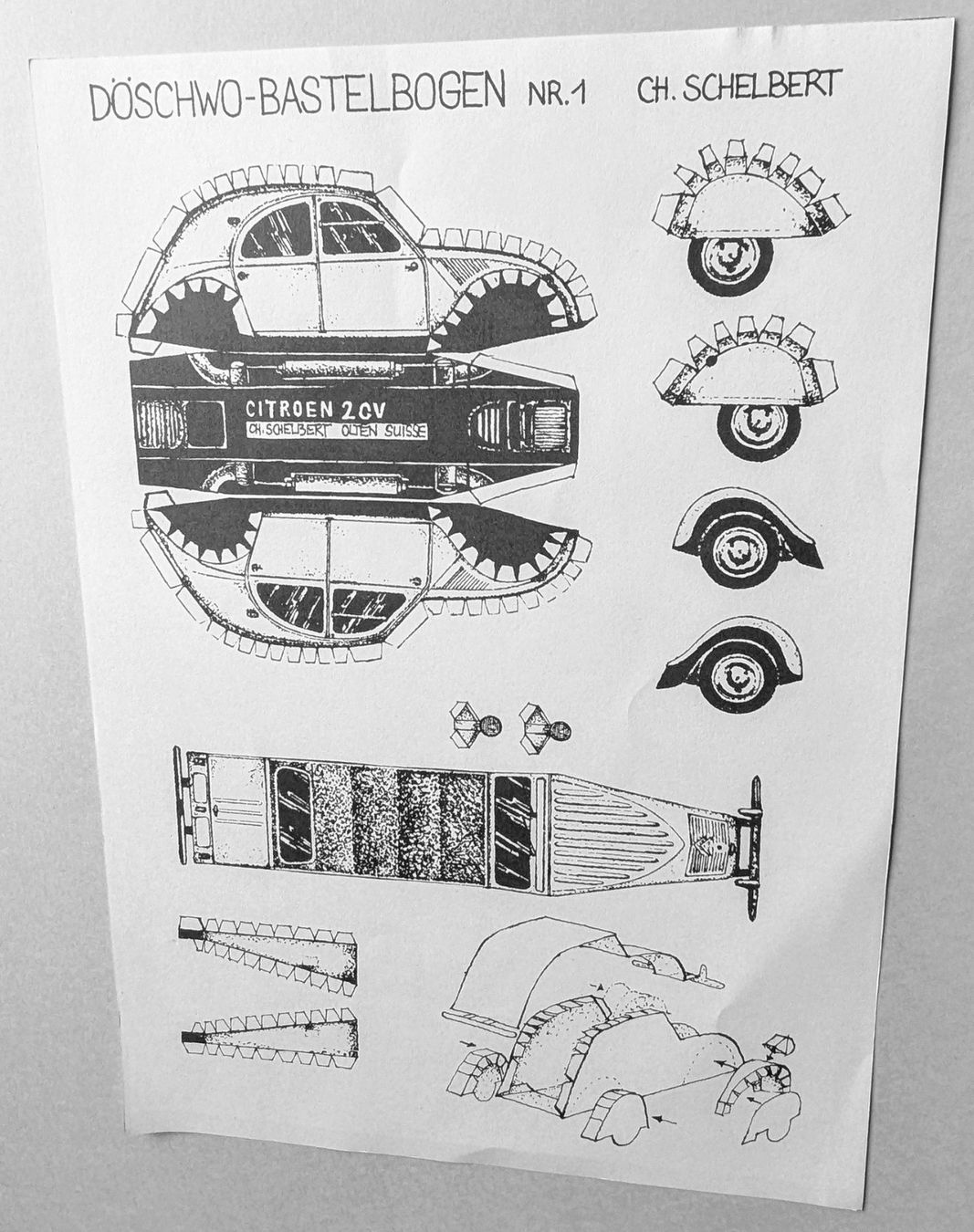 Modellini d'auto: Citroën 2CV Döschwo-Bastelbogen Nr.1 – Nuovo (secondo la descrizione) da Olten venduto da J.Cooper58