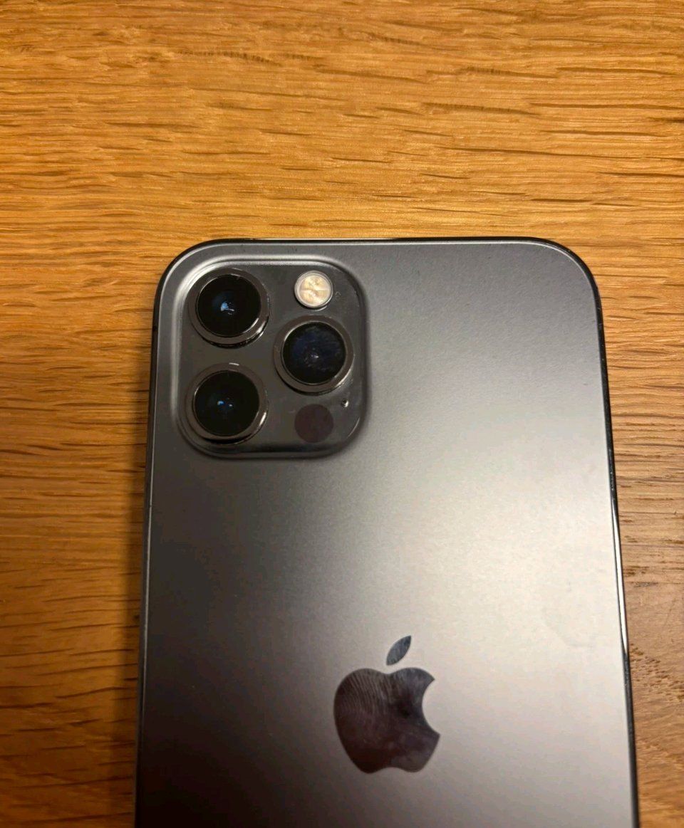 Apple Handys / Smartphones: iPhone 12 Pro (128GB) Akku 100% – Gebraucht aus Luzern von Waince786 2