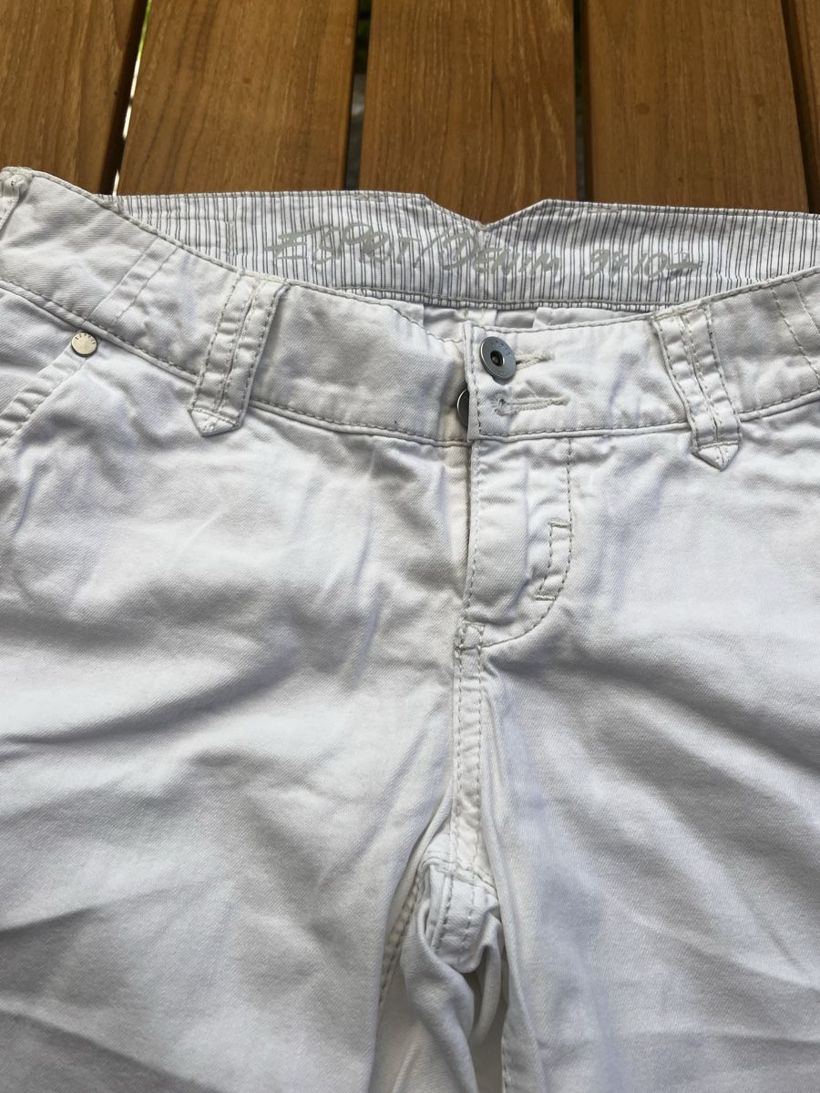 Esprit Pantaloni: Esprit Hose Gr.28/30 innen flecken  – Usato da Bottighofen venduto da fritz-81 3