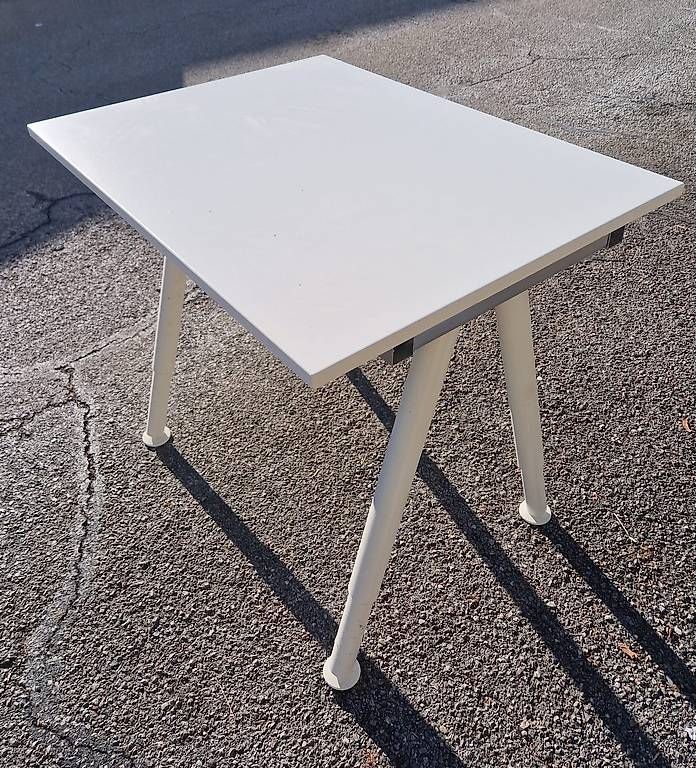 Scrivanie: Bureau blanc, métal, 80x60cm – Usato da Jongny venduto da tom_zbh8