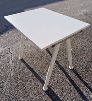 Bureau blanc, métal, 80x60cm
