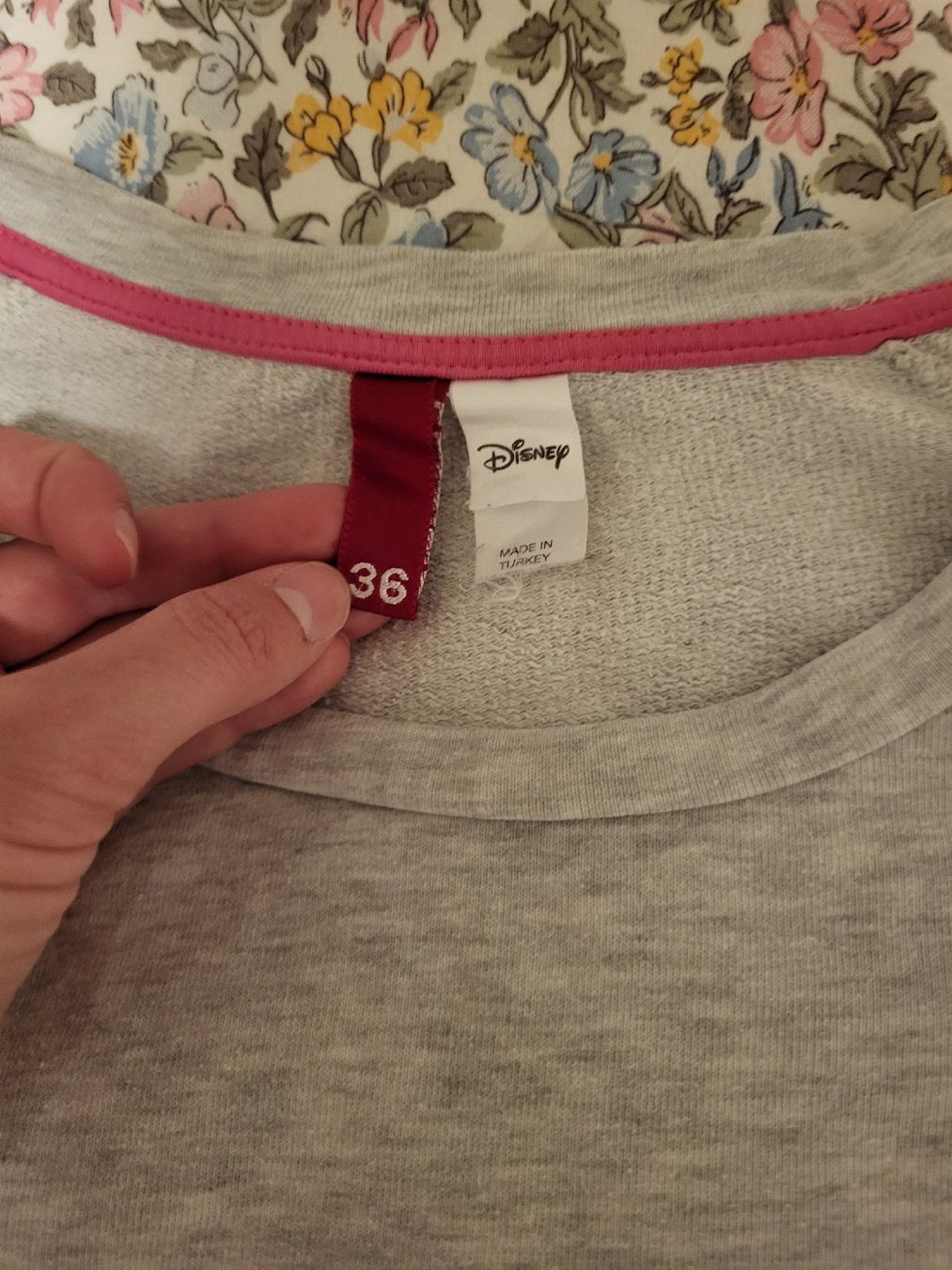 H&M Maglioni & Felpe: Disney Mickey & Minnie Mouse Pullover, Gr. 36 – Usato da Zürich venduto da Mada45 2