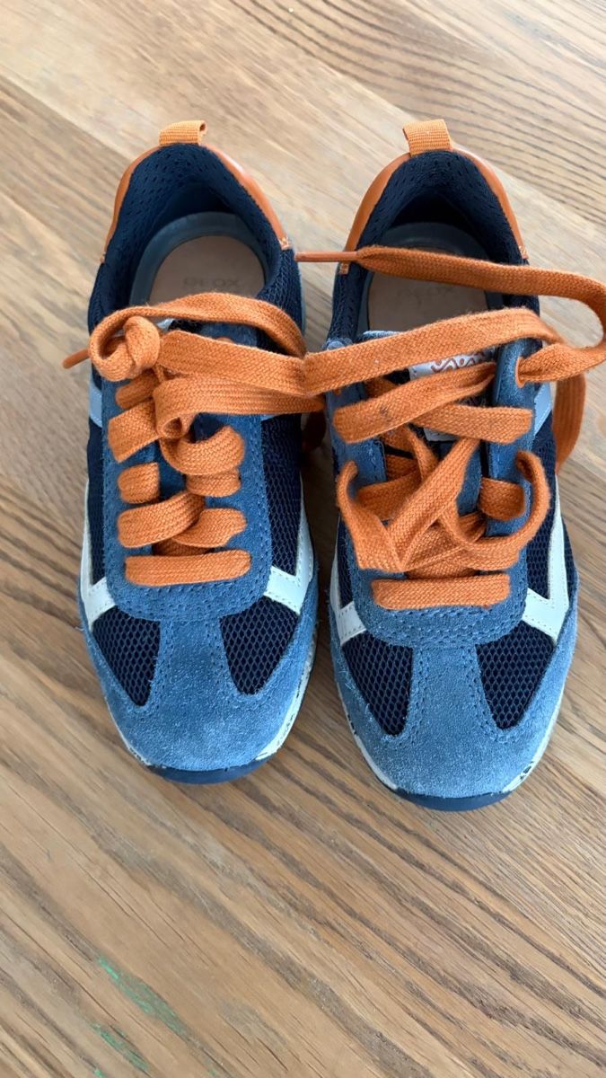 Geox Scarpe per ragazzi: Geox Kinderschuhe Gr. 30 – Usato da Ostermundigen venduto da katant