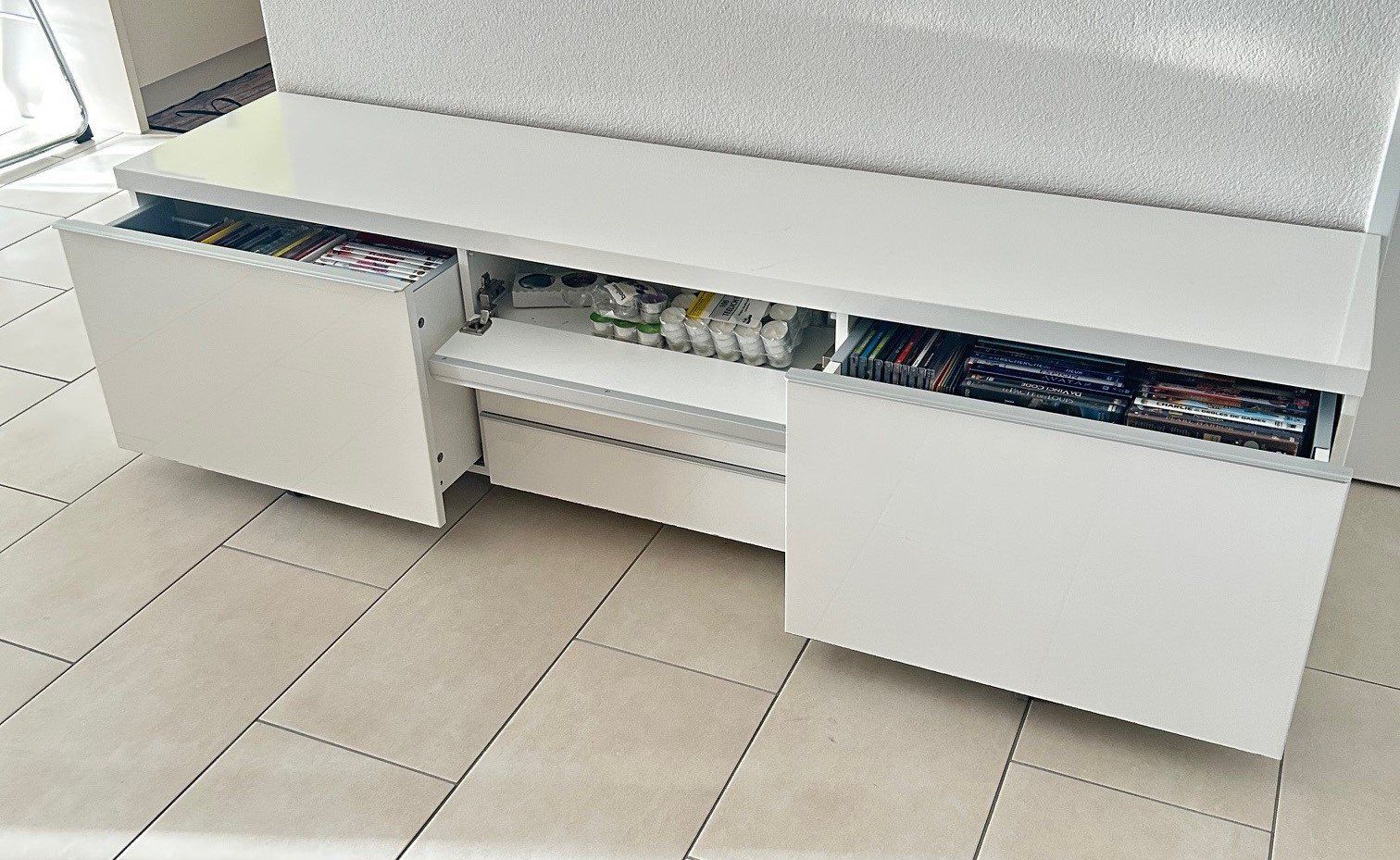 Cassettiere: Sideboard L:180, B:40, H:48 – Usato da Biel/Bienne venduto da tondot 2