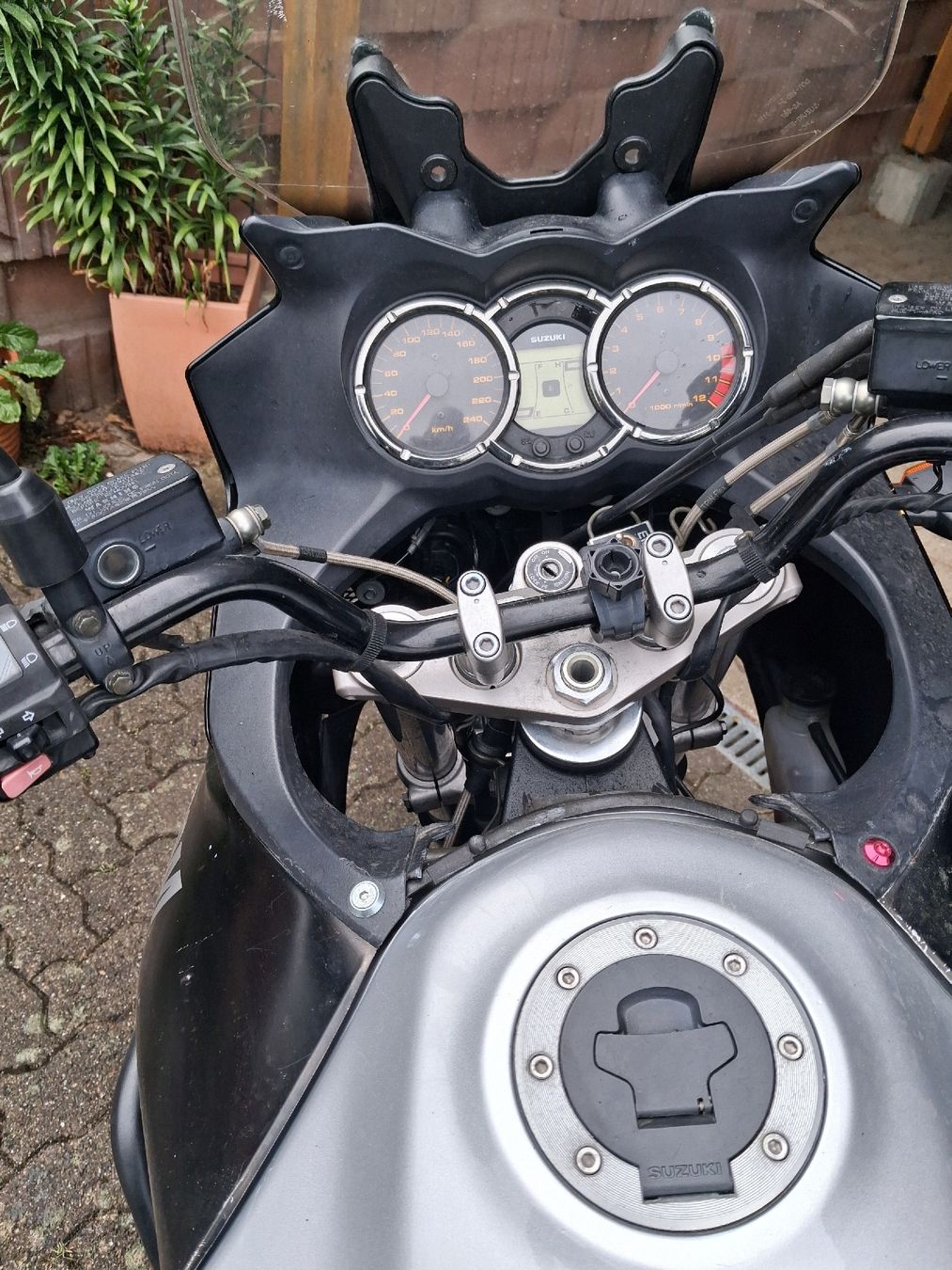 Suzuki Touring: sutuki v-strom 1000 DL – Difettoso da Laufen venduto da Abecd 1