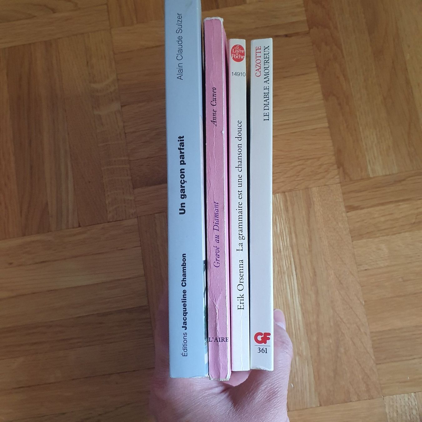 Libri: 4 petits livres – Usato da Prilly venduto da RoDyRe 3