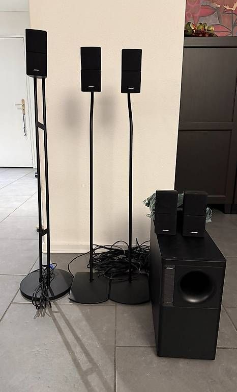 Lautsprecher: Bose indoor home surround sound speaker system – Gebraucht aus Rüschlikon von CourtneyM