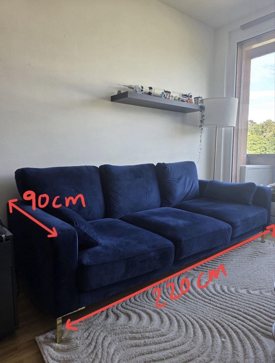 Divani: 3 seat velvet couch – Nuovo (secondo la descrizione) da Geneve venduto da mak_hzx5 1
