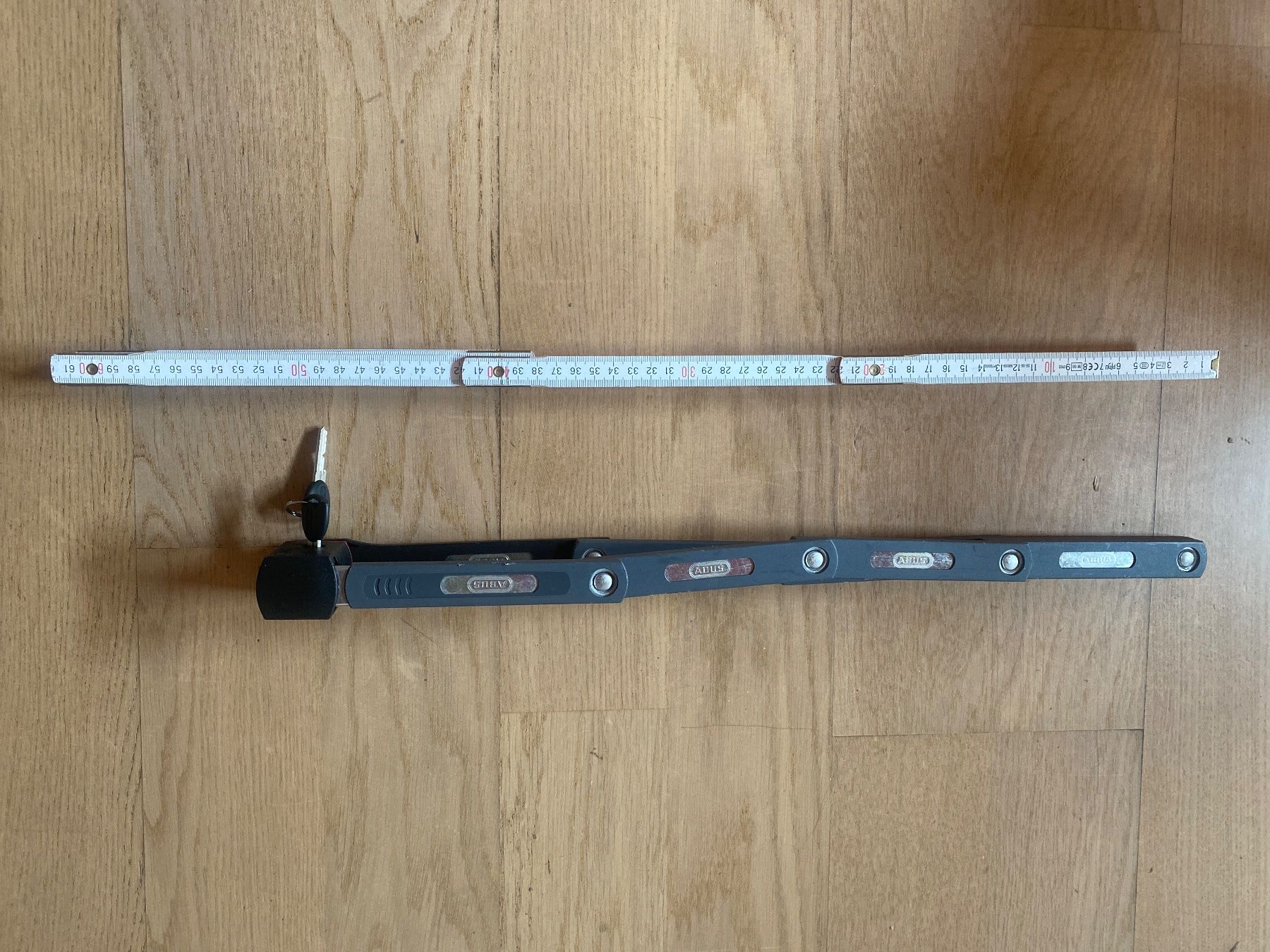 Abus Cadenas: Cadenas pliants métallique ABUS – D'occasion à St-Légier-Chiésaz par phu_l9t9
