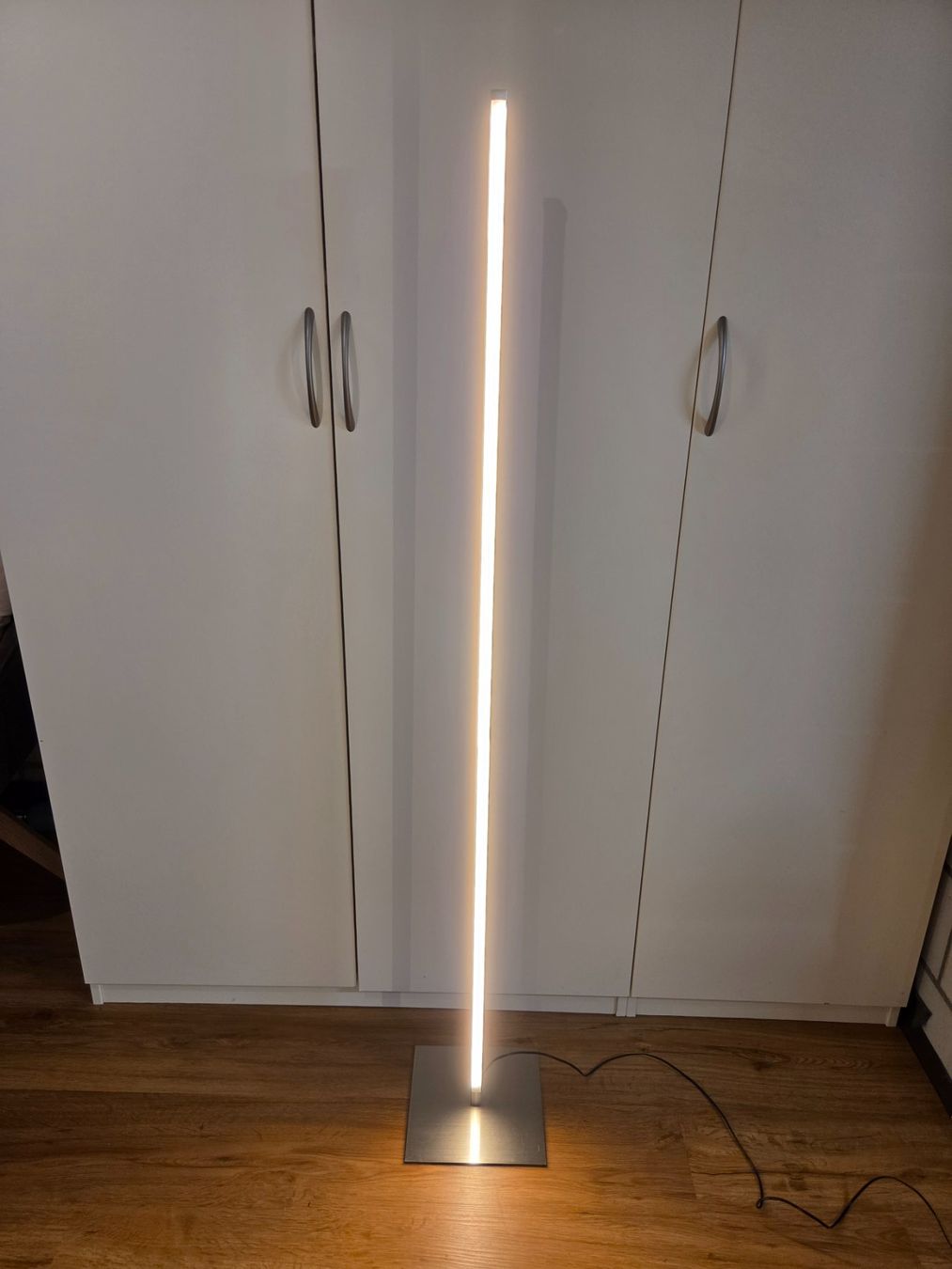 Lampes: 2x Stehleuchten LED – D'occasion à Grenchen par FipuStr91