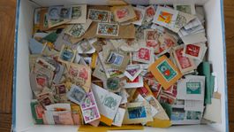 Schachtel mit Marken auf Papier SCHWEIZ  120