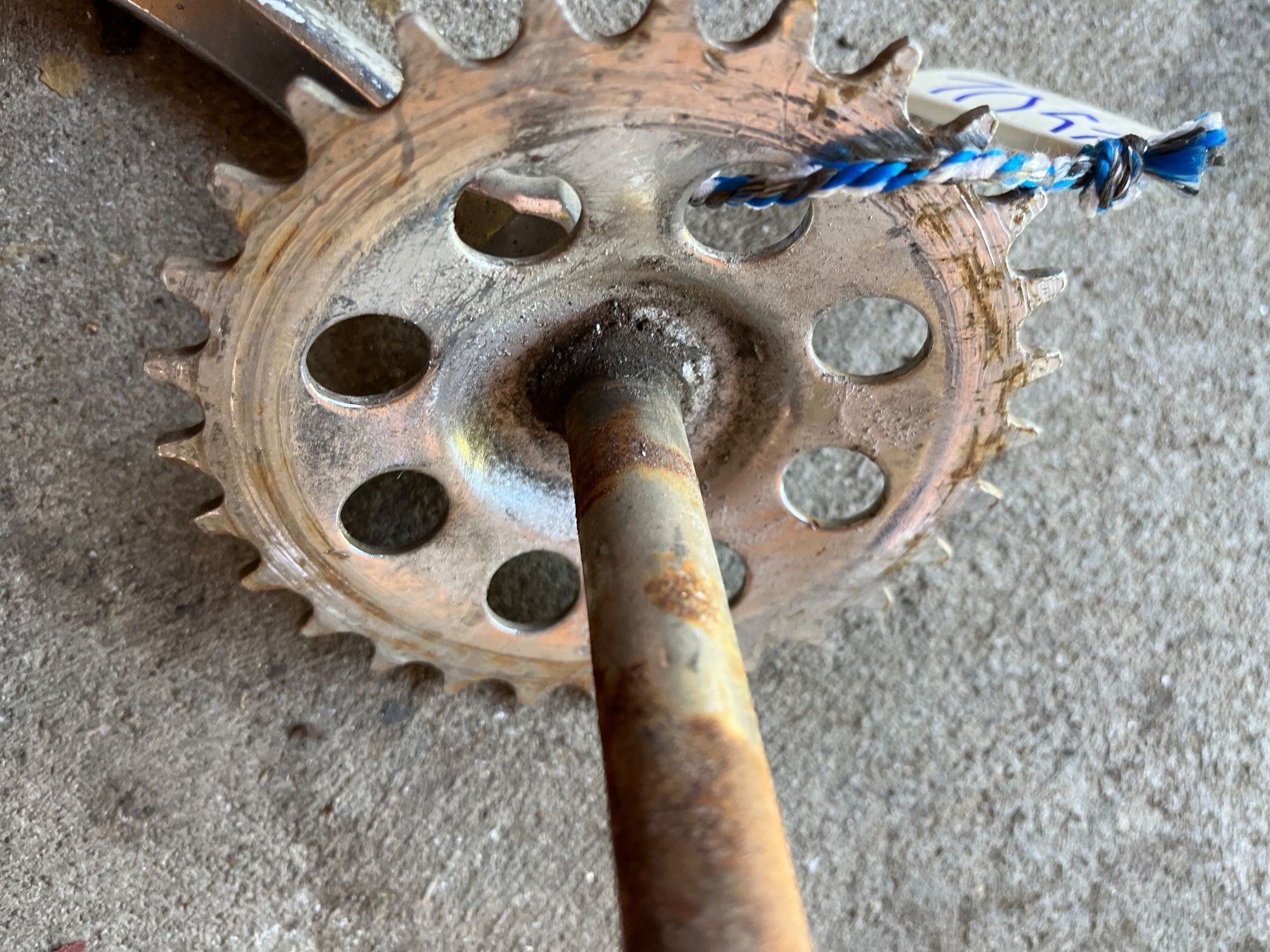 Puch Parti ricambio per ciclomotori: Puch Maxi/X30 Tretwerk – Usato da Fahrni b. Thun venduto da berger_tuning34 4