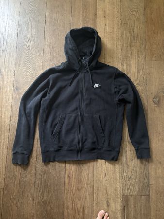 Nike Kapuzenjacke schwarz Grösse M guter Zustand