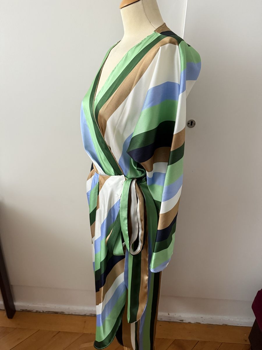 Mango Vestiti: Robe portefeuille Mango – Nuovo (secondo la descrizione) da Le Locle venduto da tchanatakoua 3
