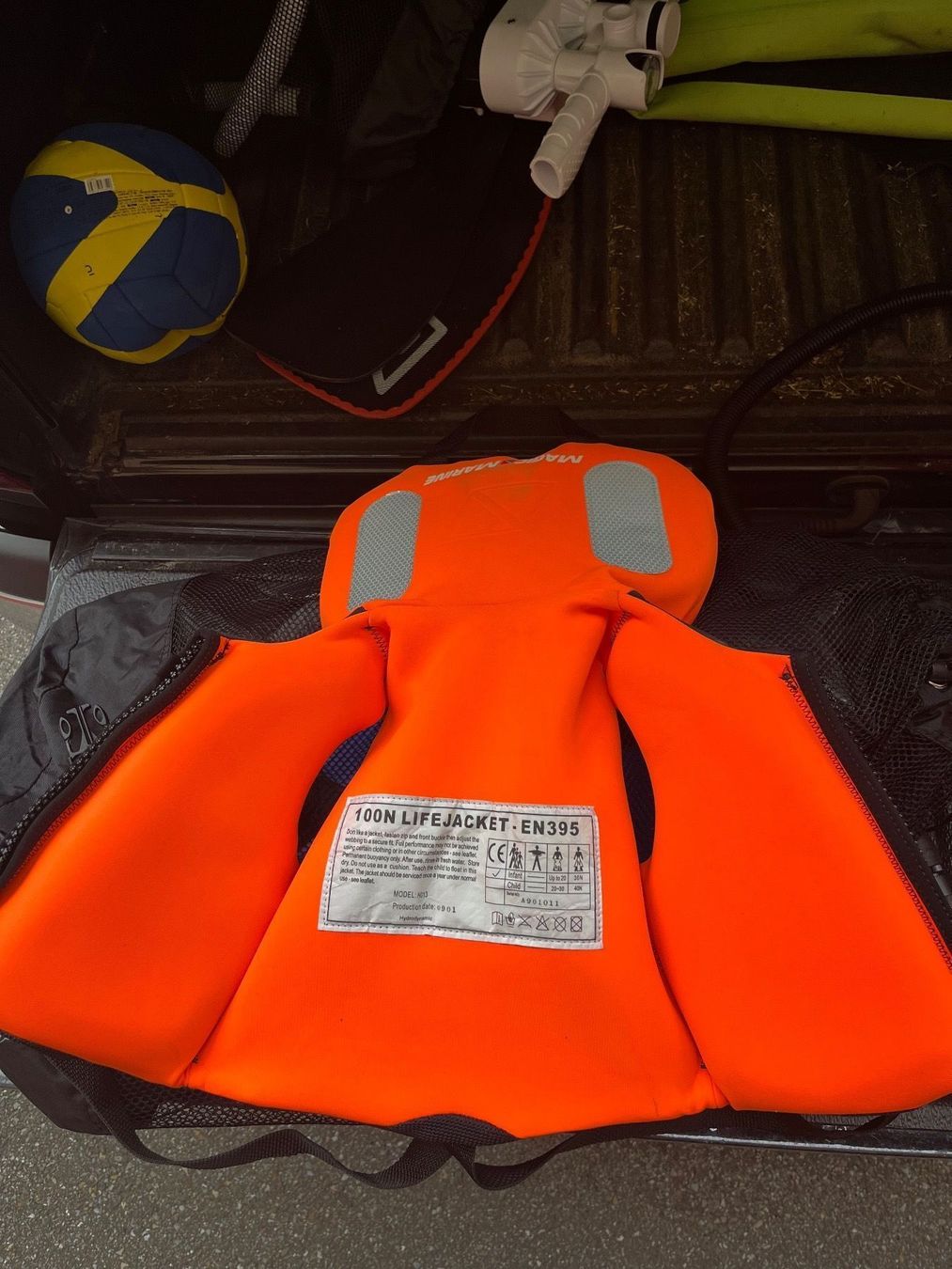 Giubbotti di salvataggio: Kinderschwimmweste – Usato da Wald ZH venduto da DJ1999 2