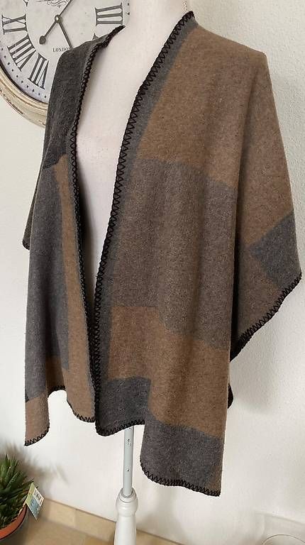Altro in Moda donna: Cape Grösse M NEU – Usato da Brüttisellen venduto da kat_g7jv 1