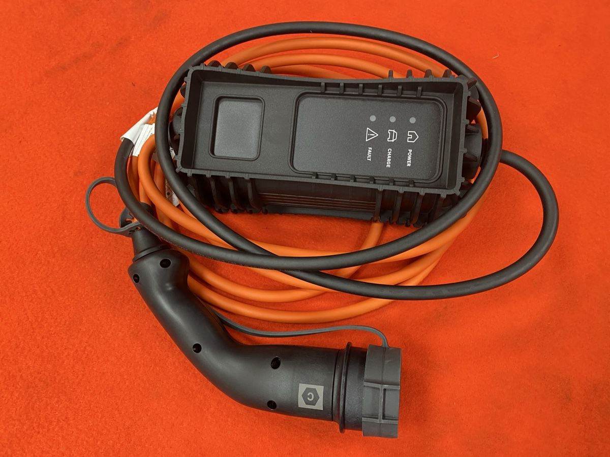 Cavi: Neues Ladekabel Mode 2 Typ 2 für E-Auto  – Nuovo e nell'imballaggio originale da Hägglingen venduto da Karin0802