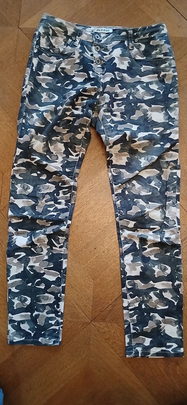 Hosen: Hose M, Please – Gebraucht aus Solothurn von Shanty.20