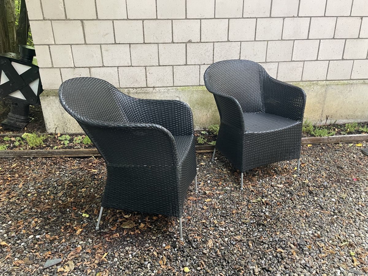 Poltrone: Gartenstühle Rattan schwarz 2er Set – Usato da Rifferswil venduto da Klabourettli 1