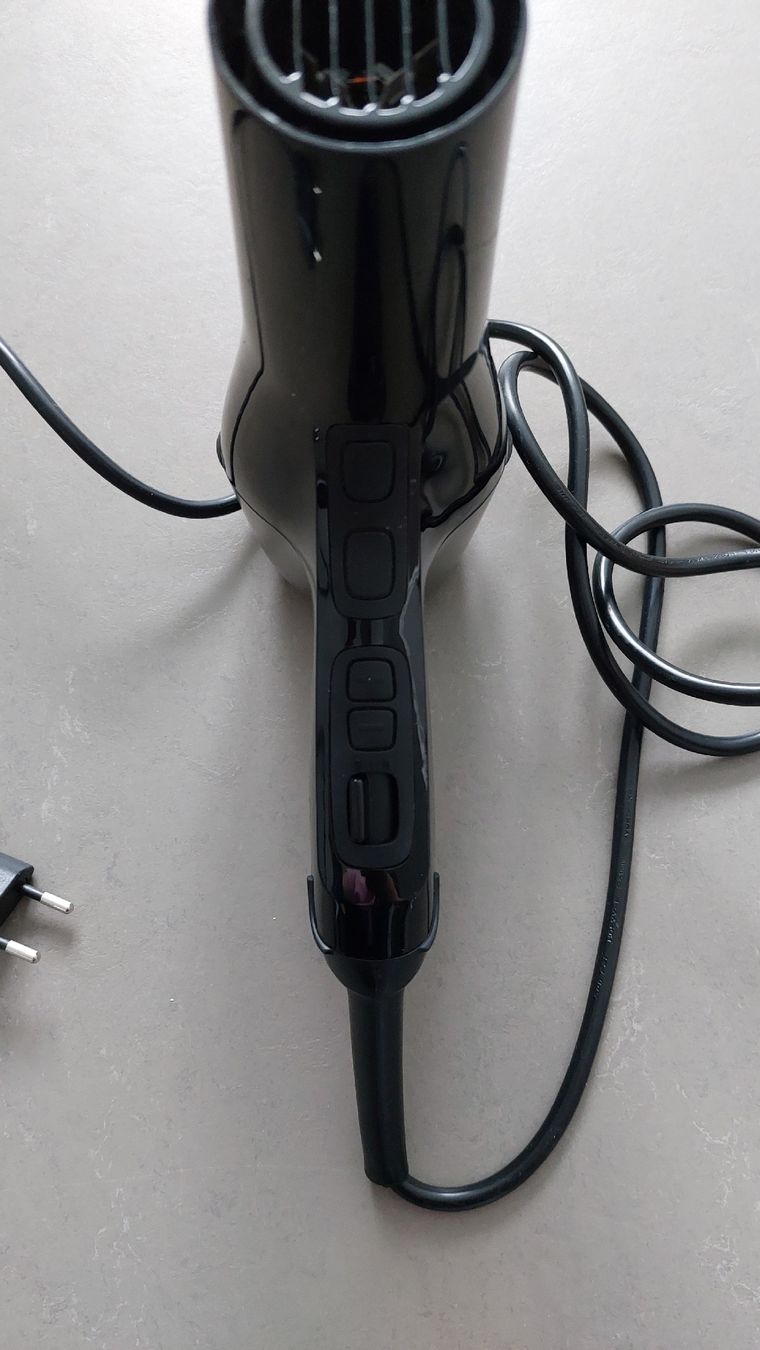 Braun Asciugacapelli: Braun Satin Hair 7 – Usato da Davos Platz venduto da anton85 1