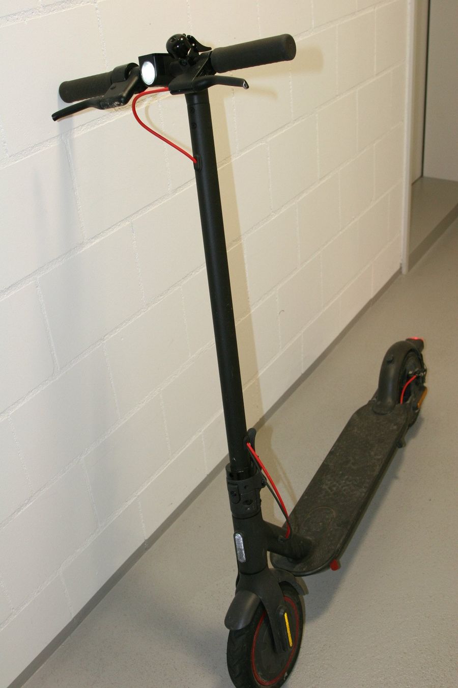 Xiaomi Kickboard: XIAOMI E-Scooter (wahrscheinlich Pro 2) – Usato da Büren an der Aare venduto da Sabinem71 2