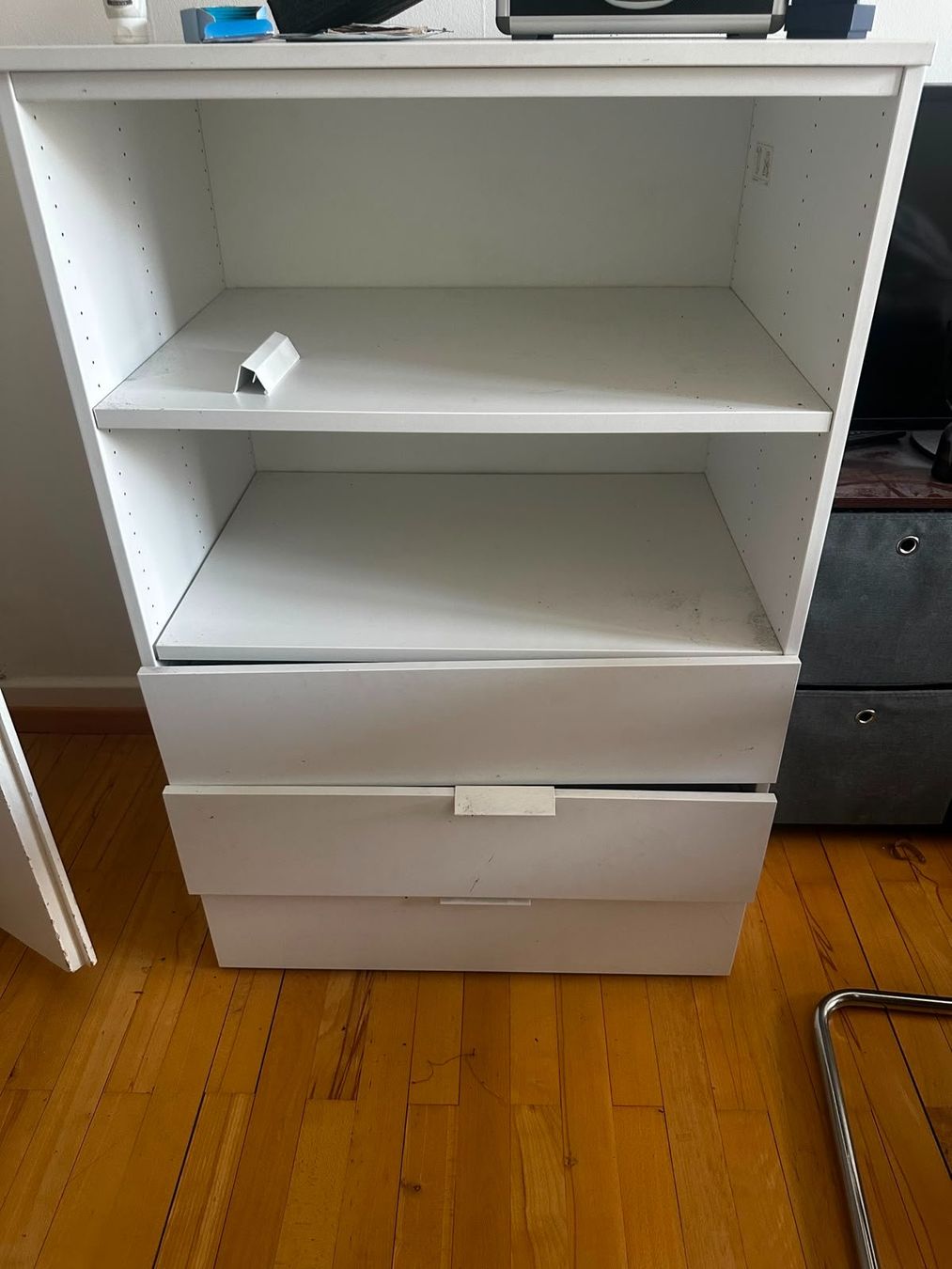 Armoires: Schubladenschrank, weiss, gratis, – Défectueux à Ballwil par Vielzocker