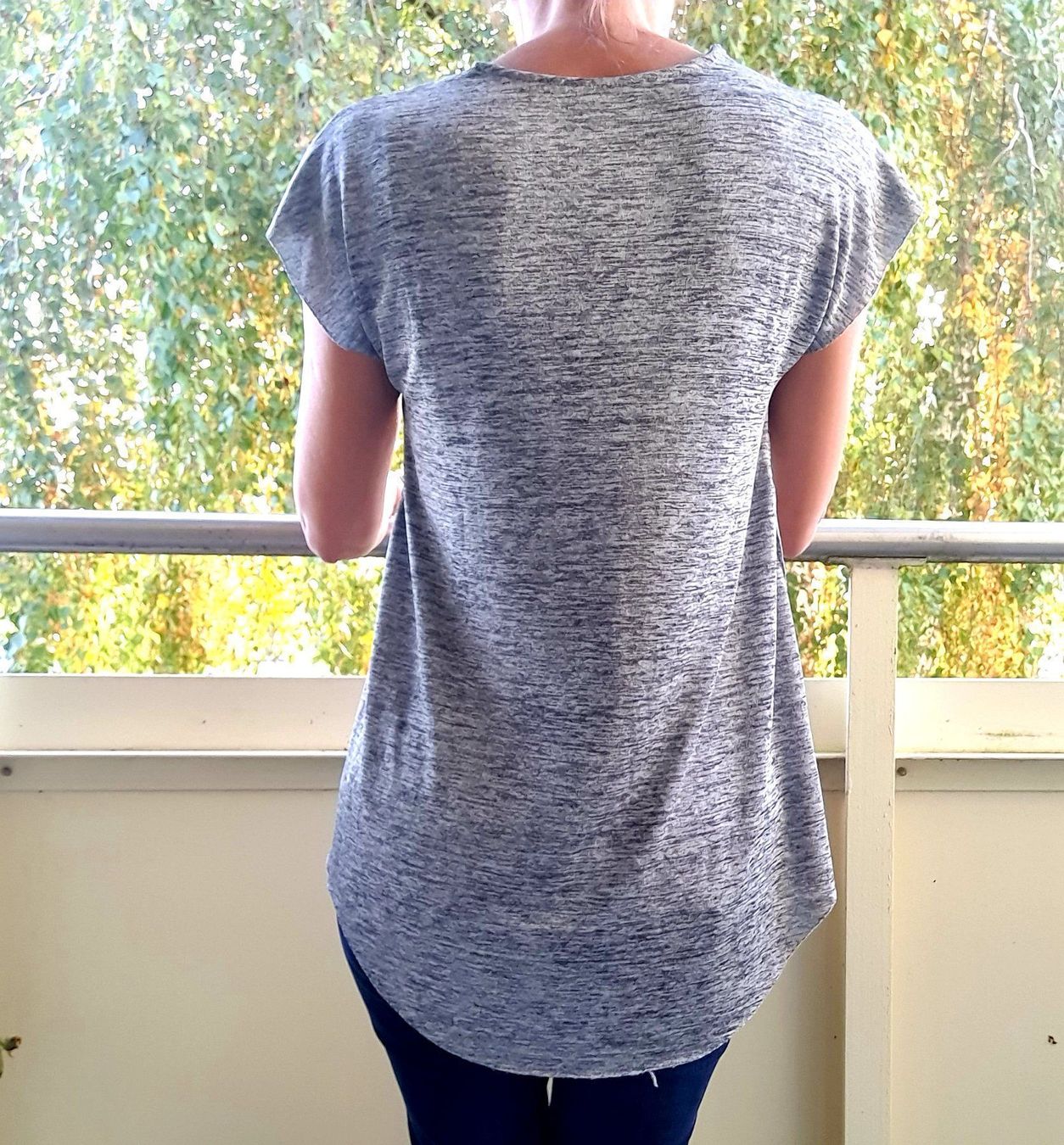 Top: Strickshirt fein Silber-grau – Usato da Zollikerberg venduto da Sell-Buy-it 2