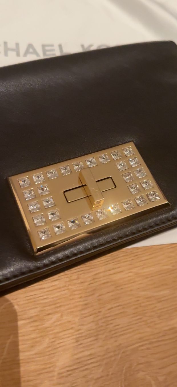 Michael Kors Taschen: Michael Kors Clutch, neuwertig – Neu (gemäss Beschreibung) aus Weiningen ZH von TinaDoreen 1