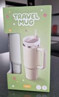 neue, originalverpackte Travel Mug, Inhalt 900ml