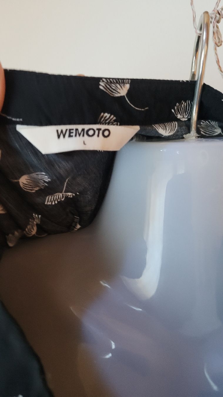 Wemoto Kleider: Damen Kleid schwarz mit Blumenmuster – Gebraucht aus Horgenberg von Klatschmohnmaria 2