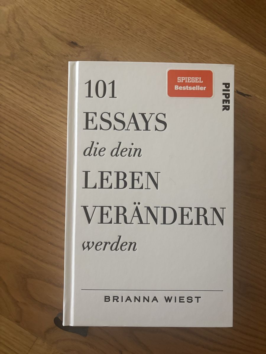 Libri: Buch 101 Essays die dein Leben verändern werden – Usato da Riggisberg venduto da tueschi24