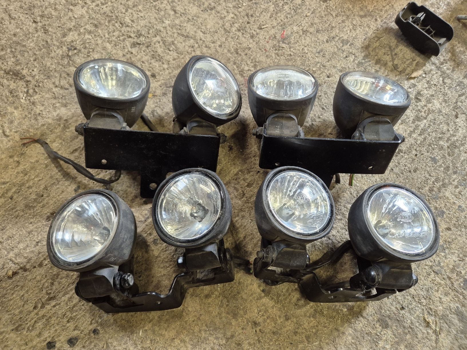 Fari: Arbeitsscheinwerfer Halogen – Usato da Bigenthal venduto da Hof180