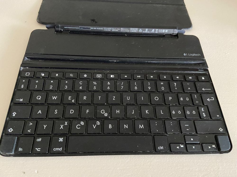 Logitech Claviers: IPad Tastatur Logitech – D'occasion à Muttenz par nataschasia 1