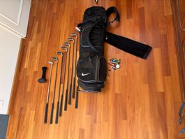 Golfset Lady rechts Cobra 8 Schläger, Bag und Zubehör.