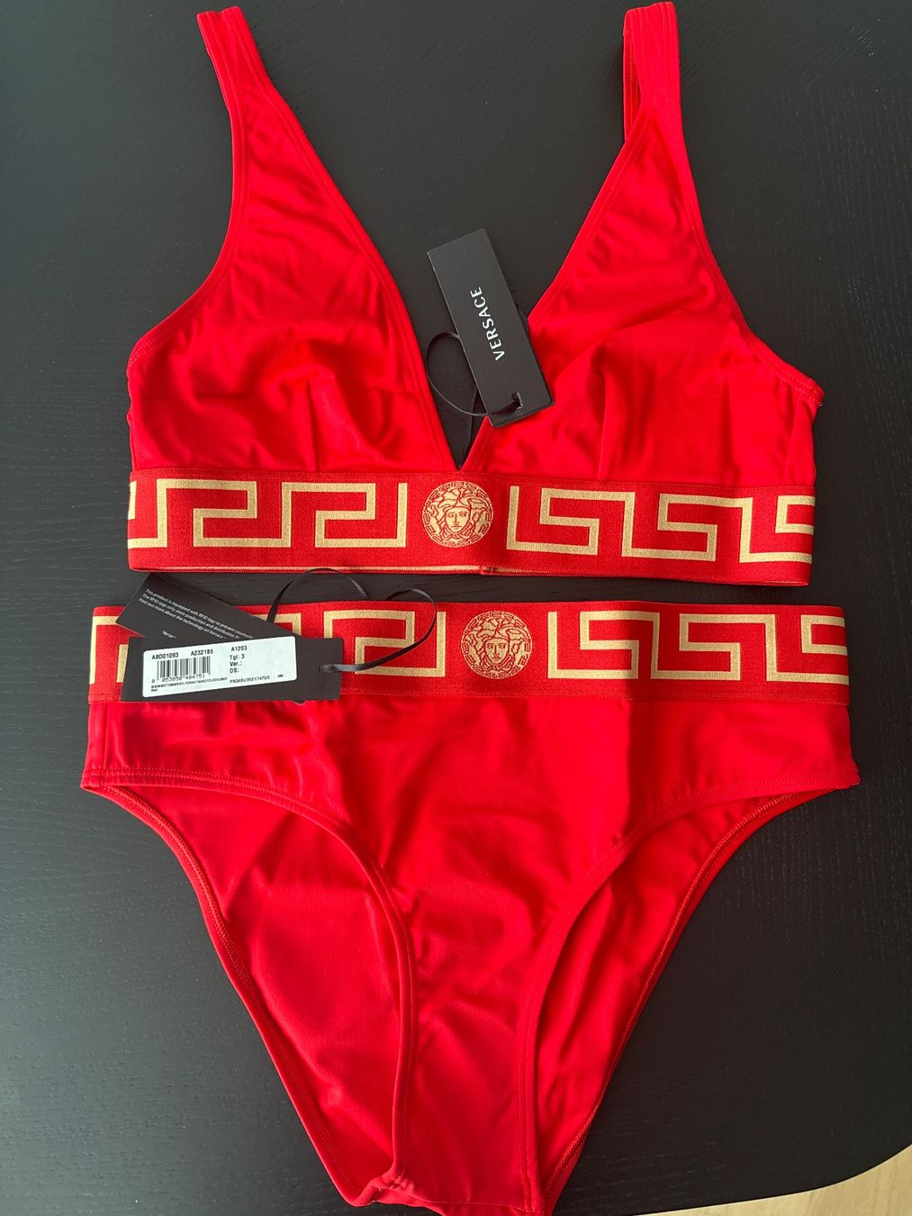 Costumi da bagno & Bikini: Original Versace Bikini set rot size 3 Fabrikneu – Nuovo e nell'imballaggio originale da Kilchberg ZH venduto da atlanticpacific 2