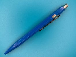 Caran D'Ache Kugelschreiber blau