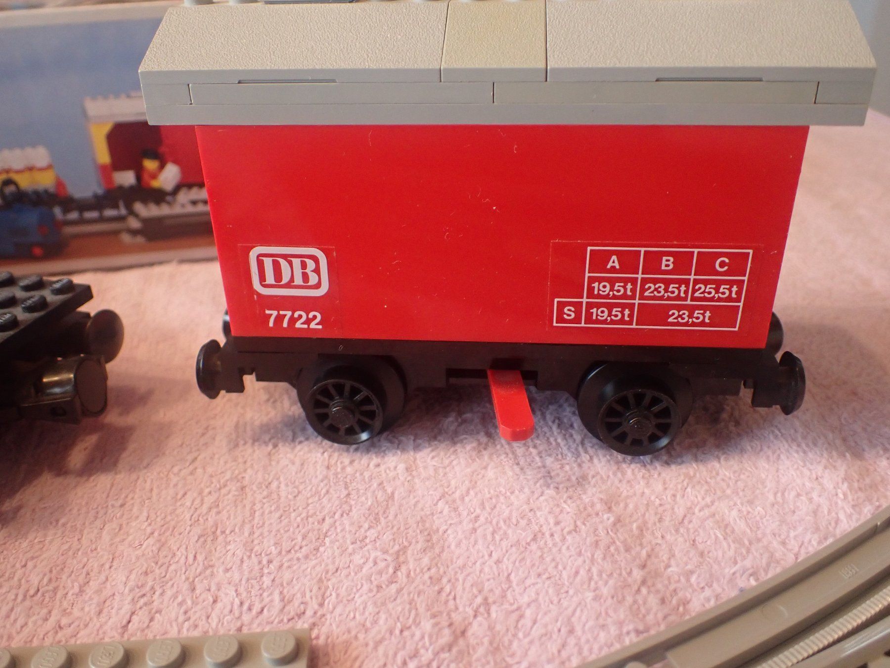Lego Kit di costruzioni: LEGO Eisenbahn 7722 mit original Karton – Usato da Geroldswil venduto da boy5toy 6